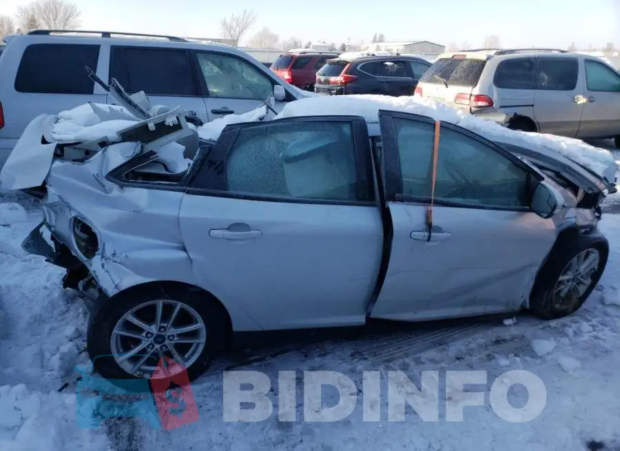 1FADP3F23GL245963 Photo# 3