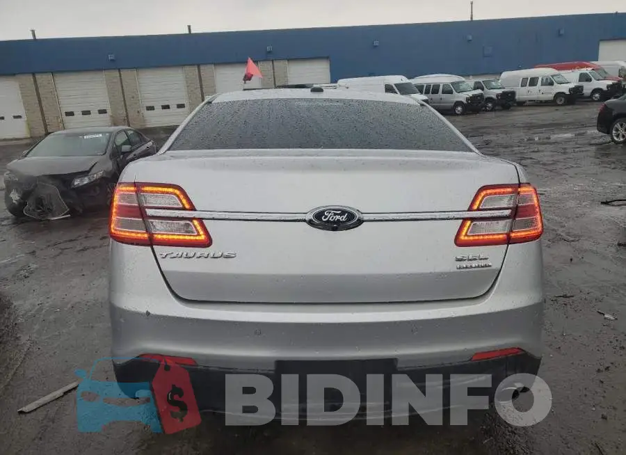 1FAHP2E86FG189915 Photo# 6