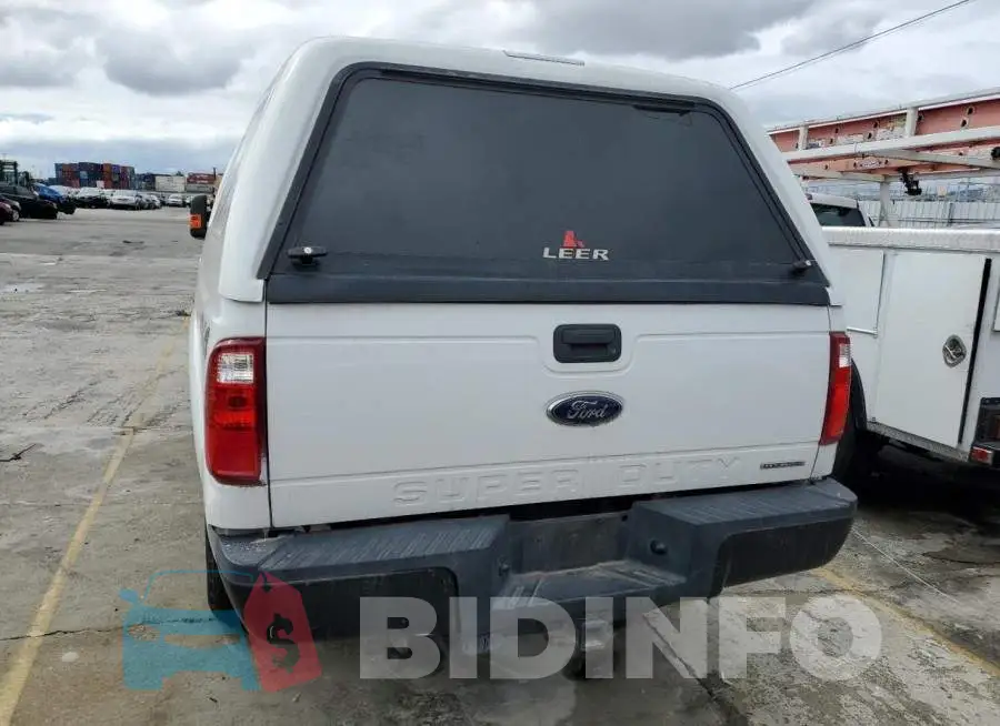 1FT7W2B68GEC57396 Photo# 6