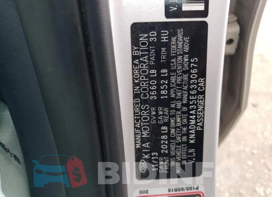 KNADM4A35E6330675 Photo# 12