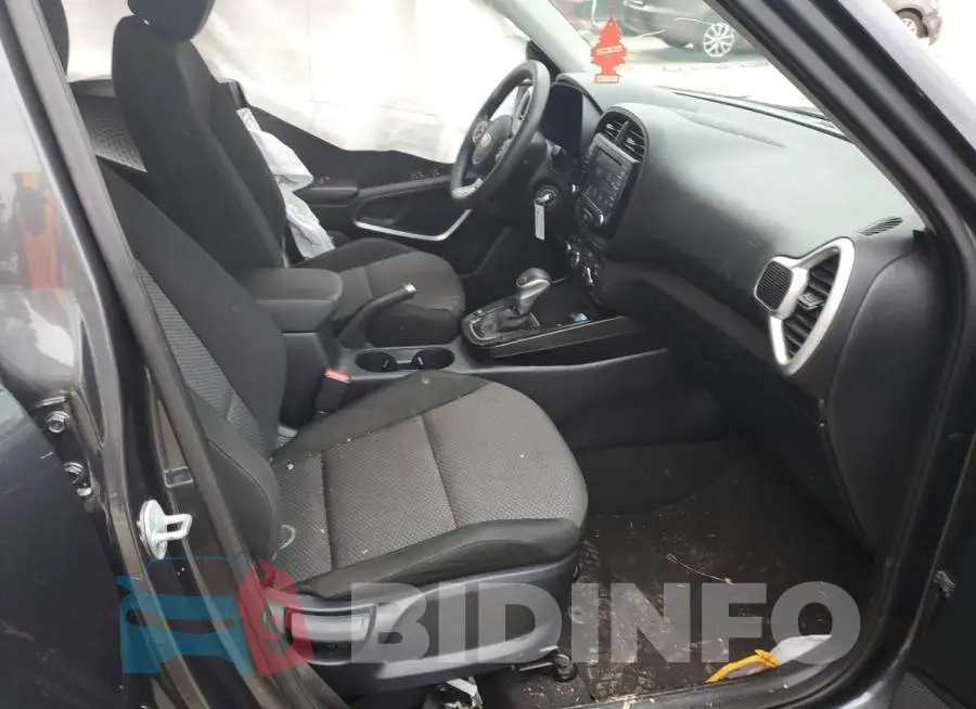 KNDJ23AU0M7793329 Photo# 7