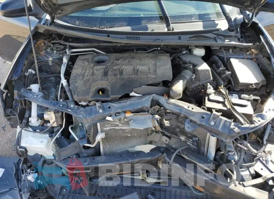 2T1BURHE3JC976847 Photo# 11