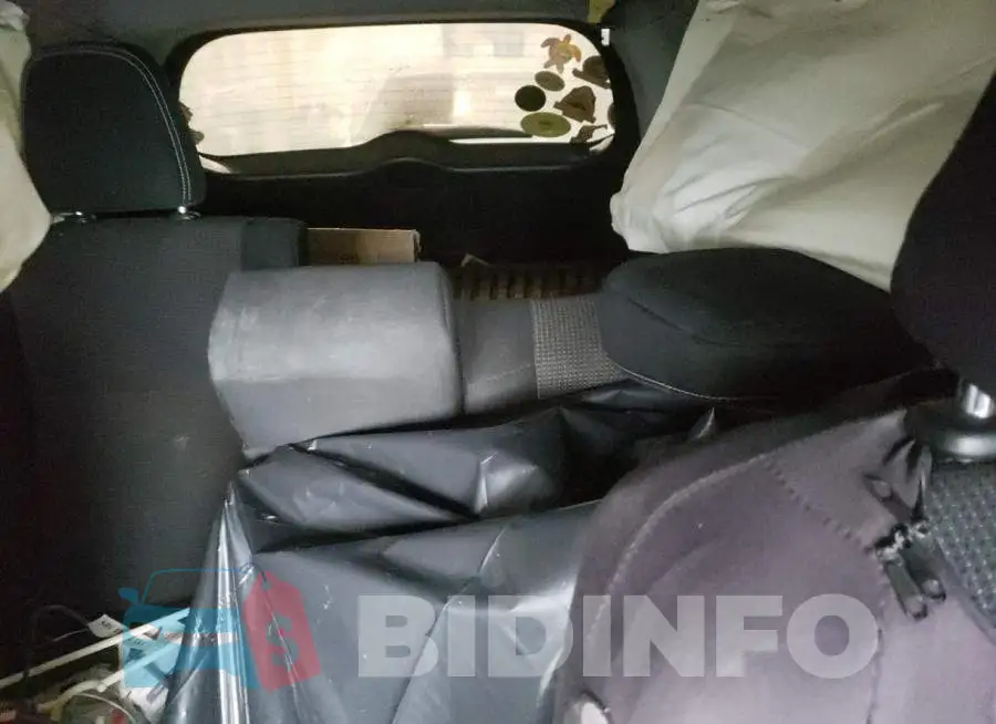 JTMRFREV9HD201883 Photo# 10