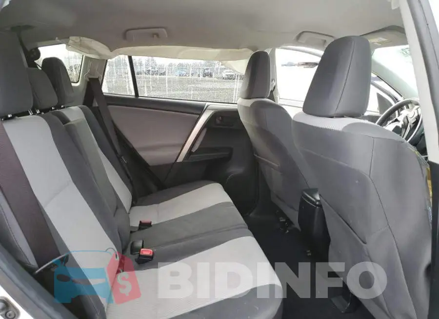 JTMZFREV6FJ030380 Photo# 11