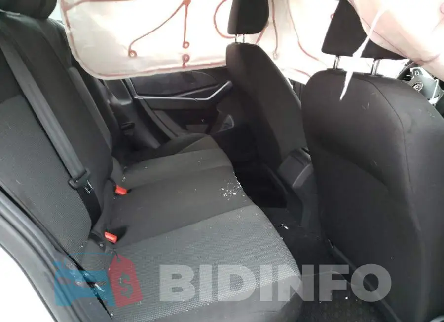 3VWCB7BU4LM052231 Photo# 10