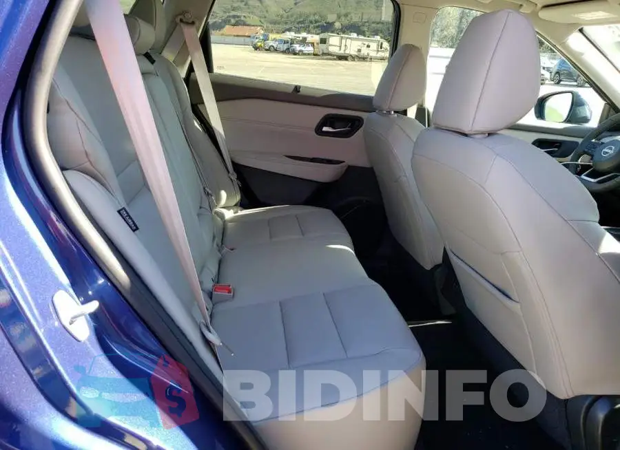 5N1BT3BA3PC680018 Photo# 11