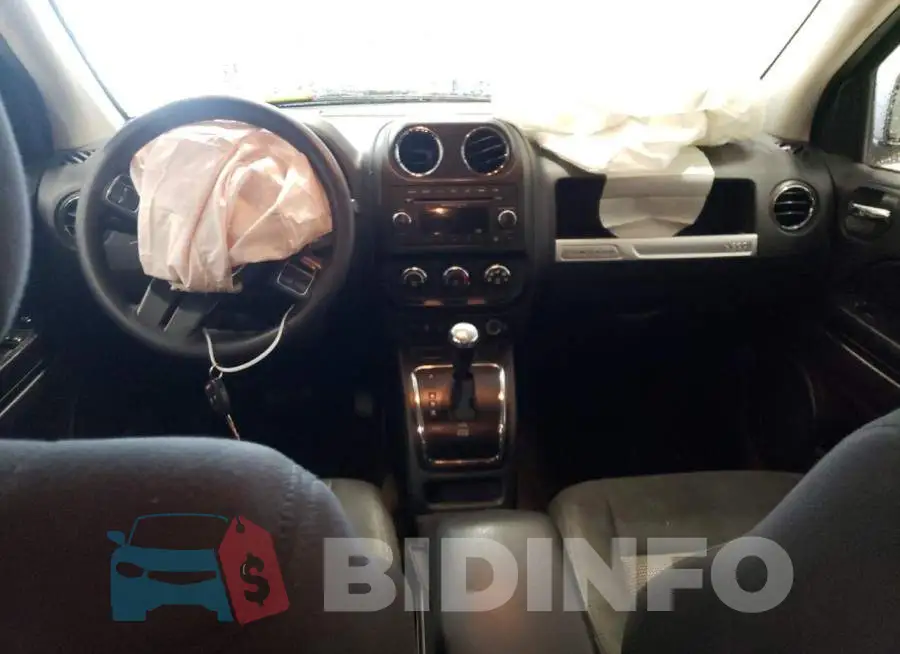 1C4NJCBAXED717533 Photo# 8