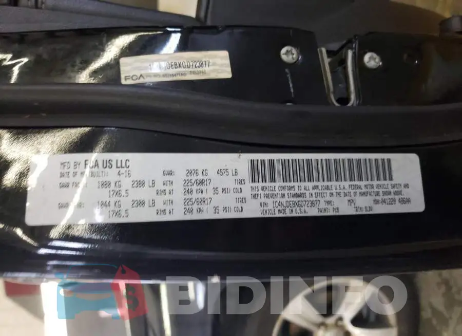 1C4NJDEBXGD723877 Photo# 13