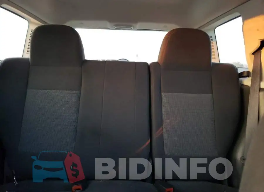 1C4NJRBBXED595932 Photo# 10