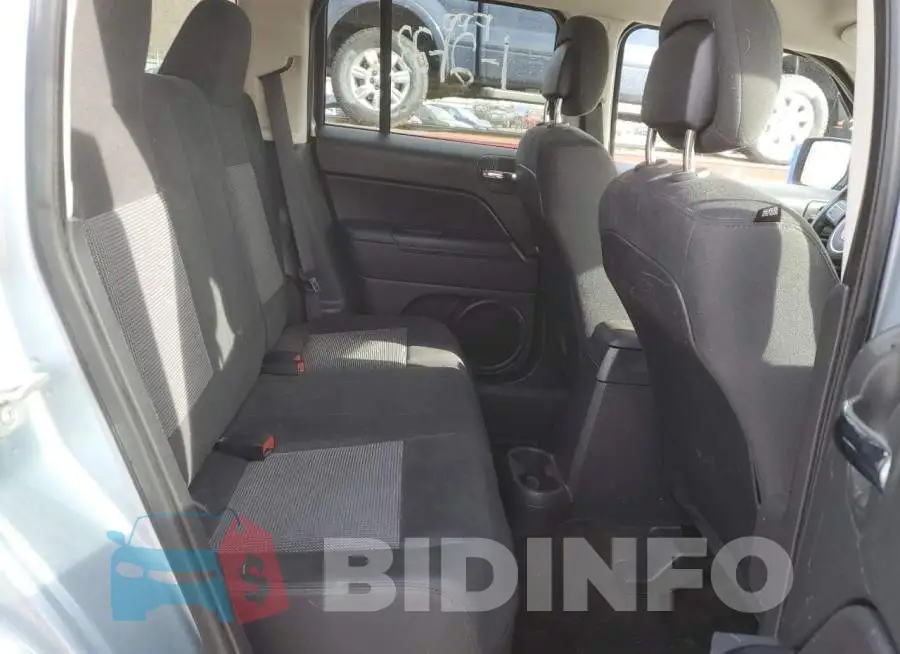 1C4NJRFB8ED549574 Photo# 11