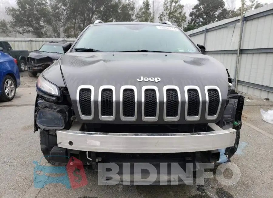 1C4PJLCS7GW189635 Photo# 5