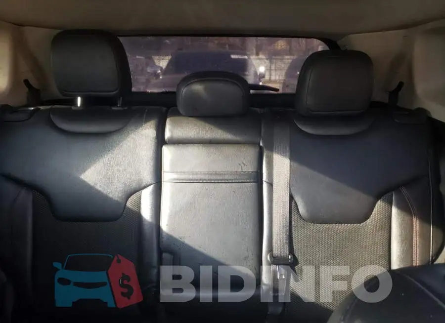 3C4NJDDB8KT759961 Photo# 10