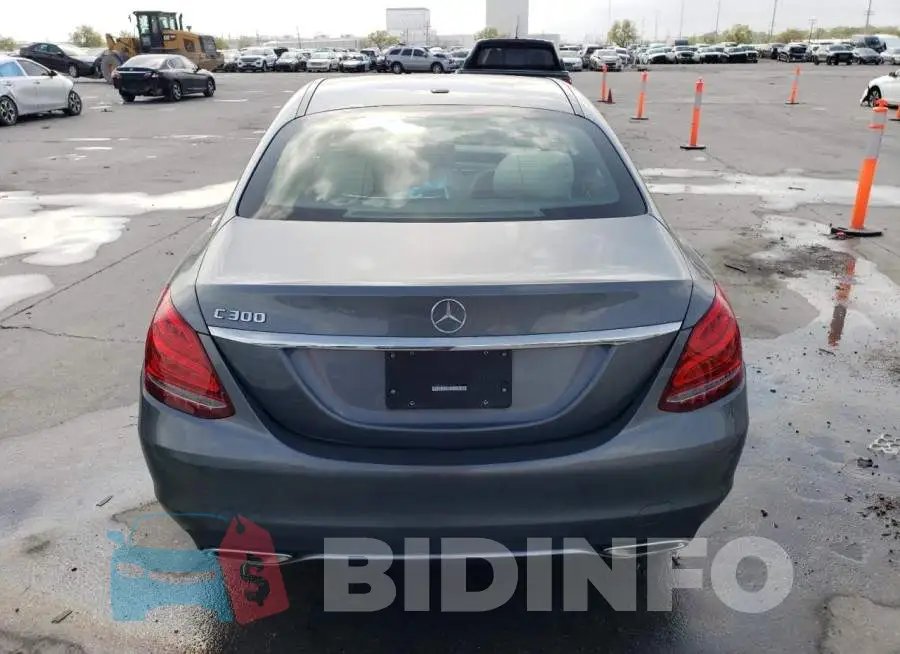 55SWF4JB9JU277649 Photo# 6