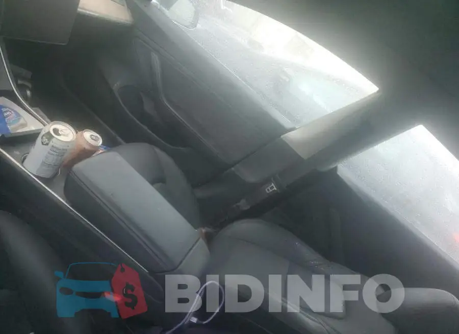 5YJ3E1EB4JF118697 Photo# 8