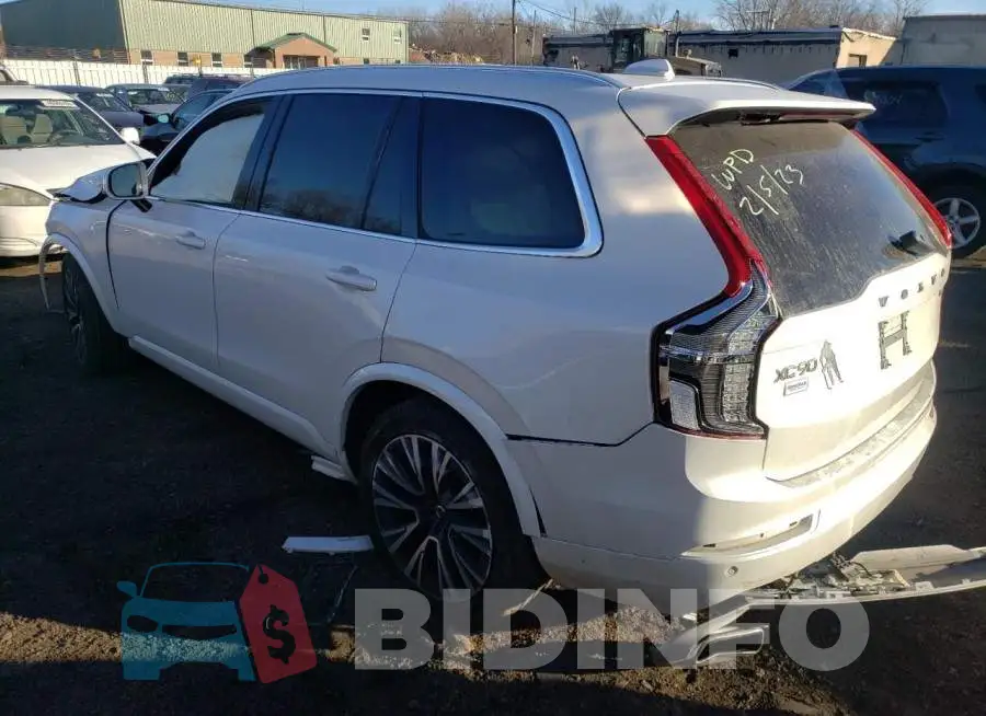 YV4102PK2M1713079 Photo# 2
