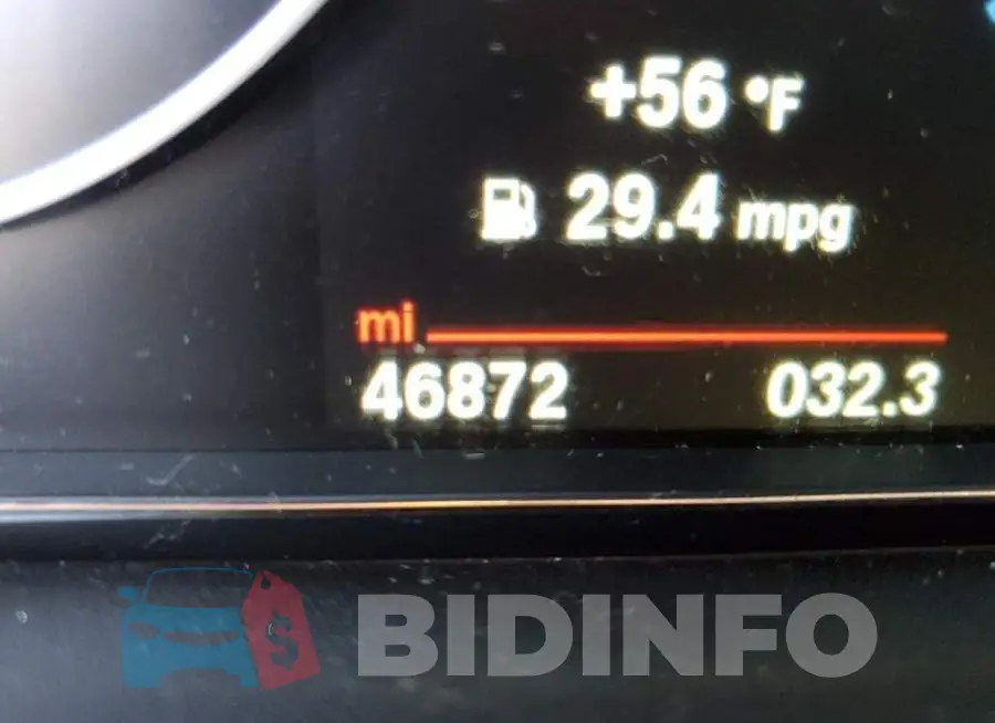 WBA8E5G51JNU46324 Photo# 7