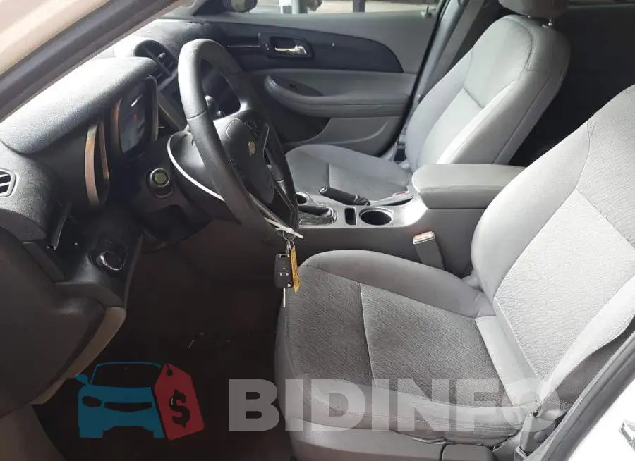 1G11B5SA6GF100881 Photo# 7