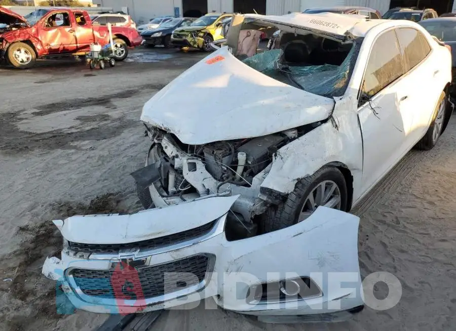 1G11D5SL0FF226244 Photo# 2