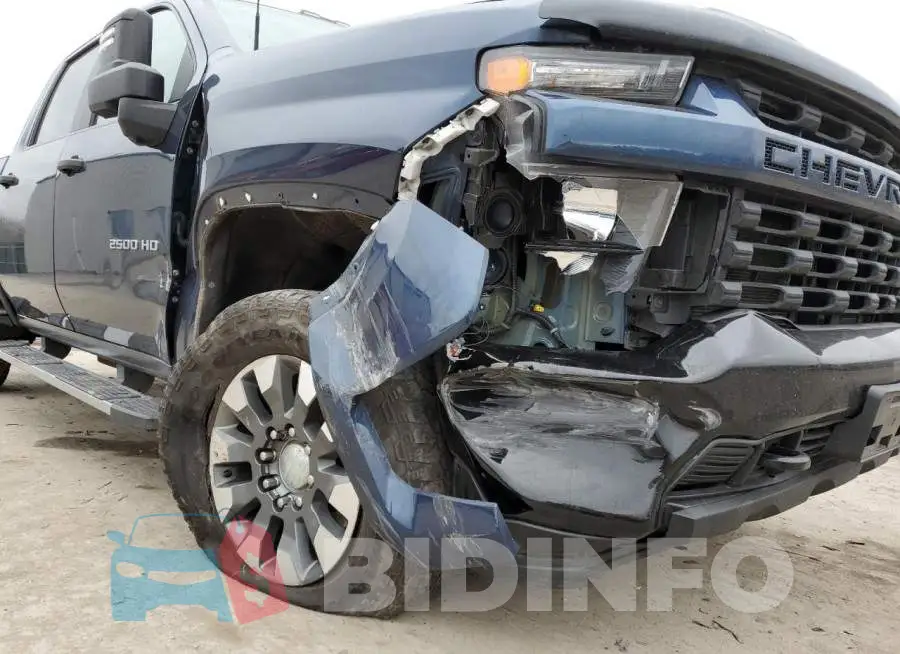 1GC4YME70NF174288 Photo# 9
