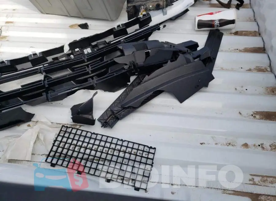 1GCHSCEA2N1288802 Photo# 3