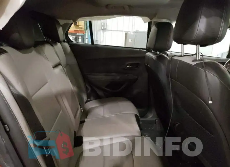 KL7CJTSB2FB115154 Photo# 10
