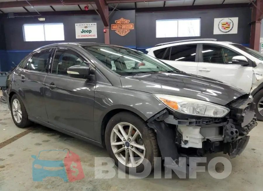 1FADP3F20FL274934 Photo# 4