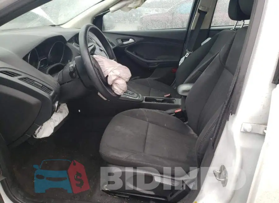 1FADP3F2XGL401416 Photo# 7