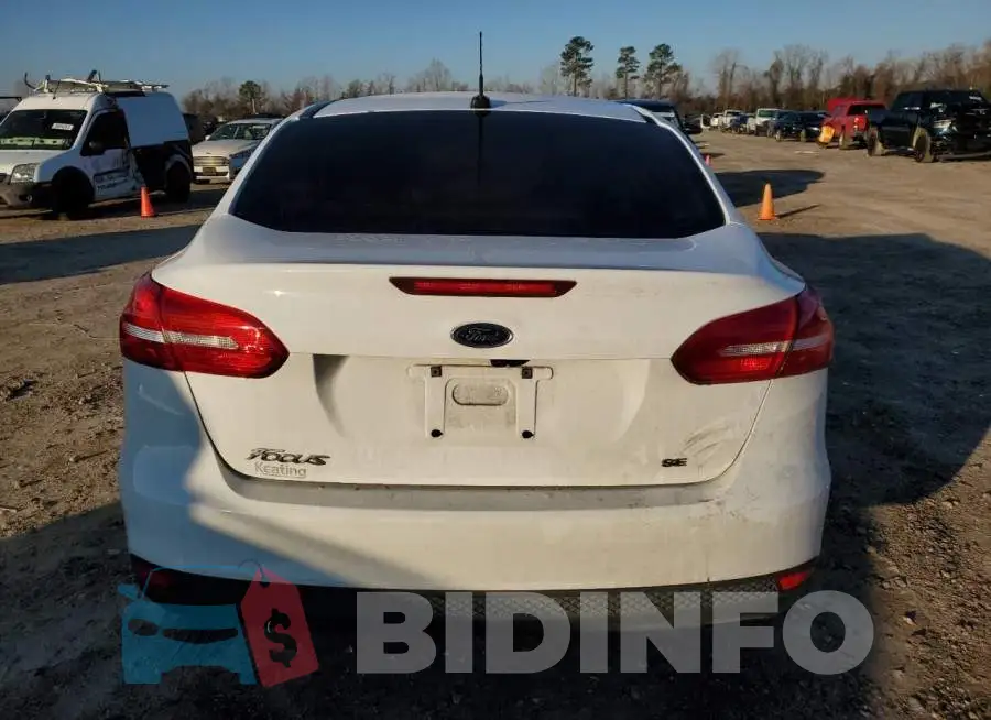 1FADP3F2XJL210862 Photo# 6