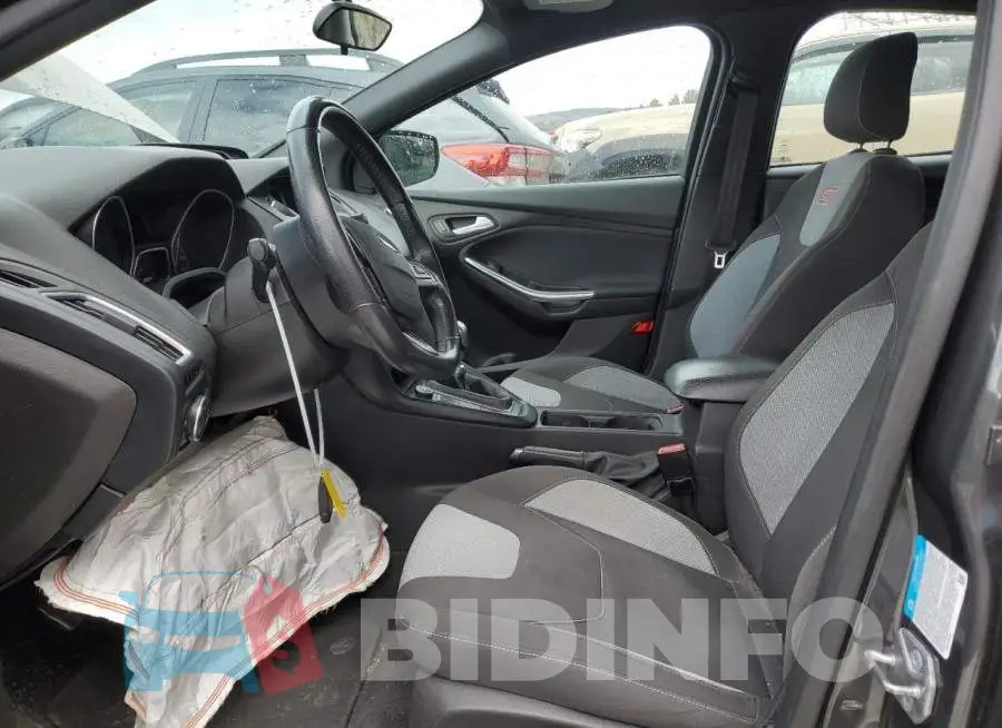 1FADP3L95FL256382 Photo# 7