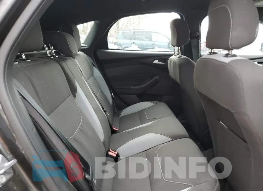 1FADP3L95FL256382 Photo# 10
