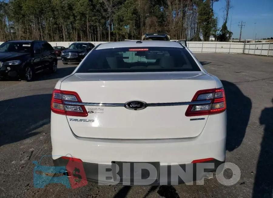 1FAHP2D88FG153788 Photo# 6
