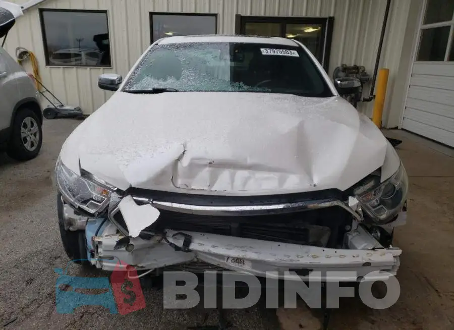 1FAHP2J88JG132940 Photo# 5