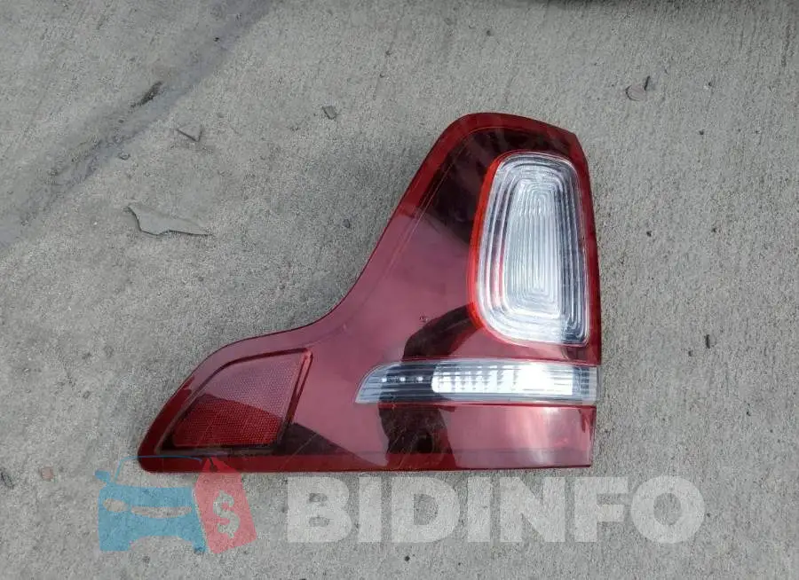 1FM5K8GT2FGC36627 Photo# 13