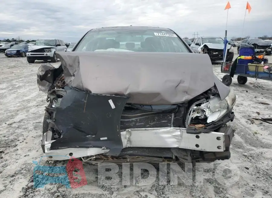 19XFB2F80EE082758 Photo# 5