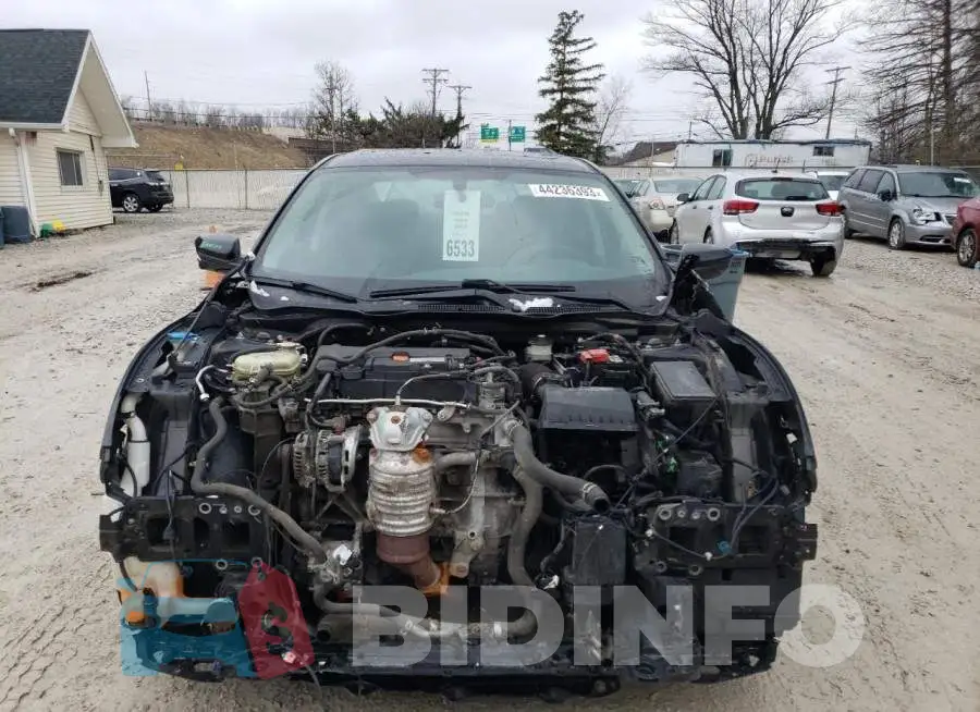 19XFC2F72GE040325 Photo# 5