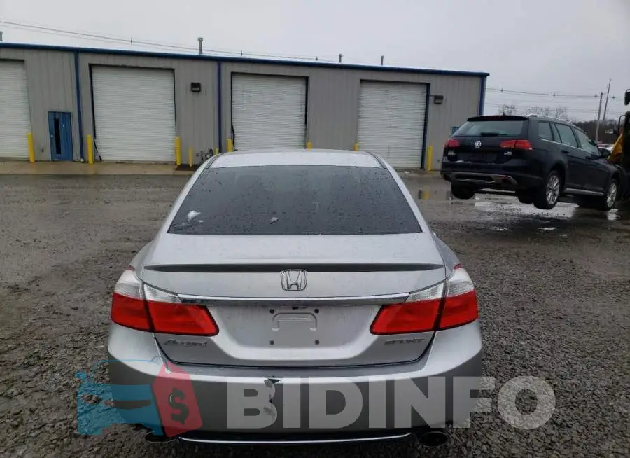 1HGCR2F53FA146222 Photo# 6