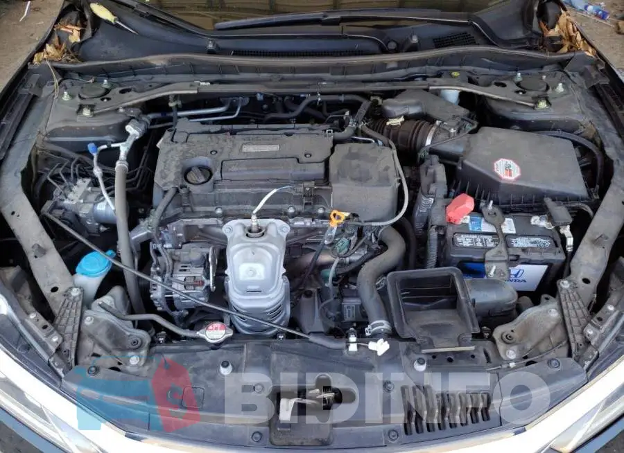 1HGCR2F69HA160900 Photo# 7