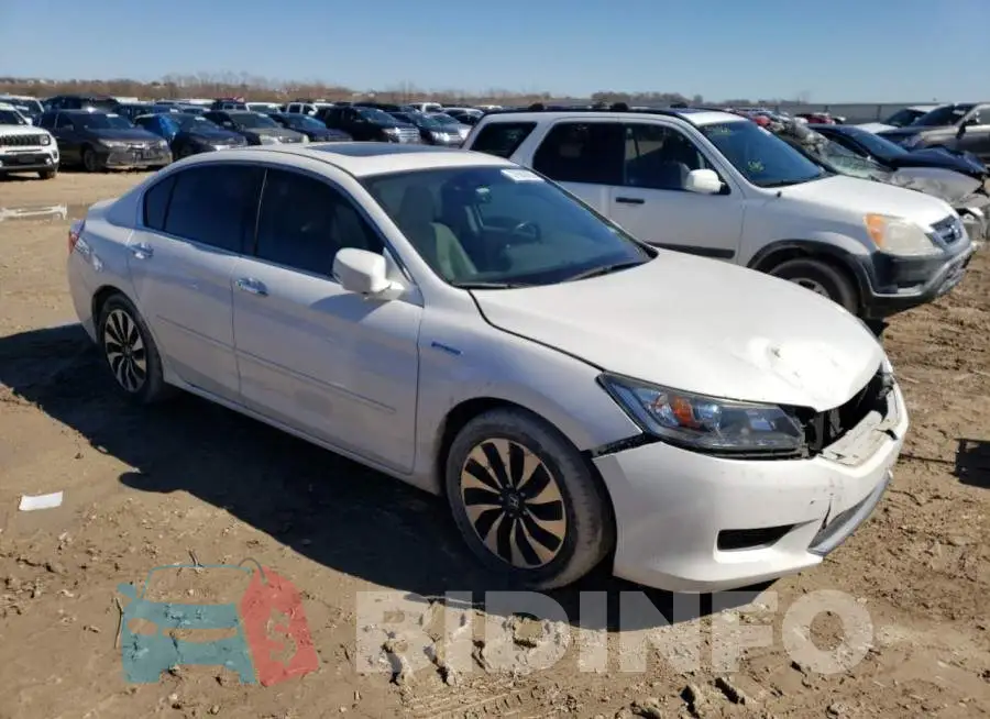 1HGCR6F50FA011416 Photo# 4
