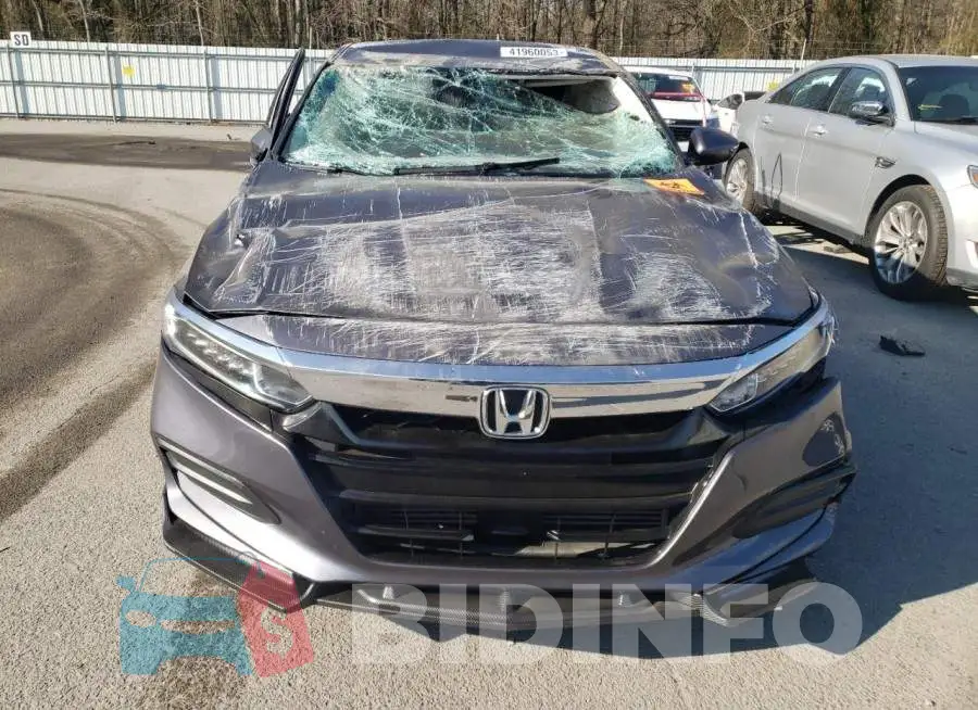1HGCV1F12KA158228 Photo# 5