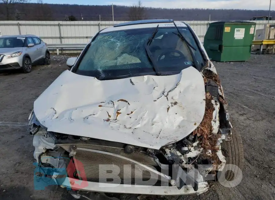 5J6RM4H59GL123821 Photo# 5