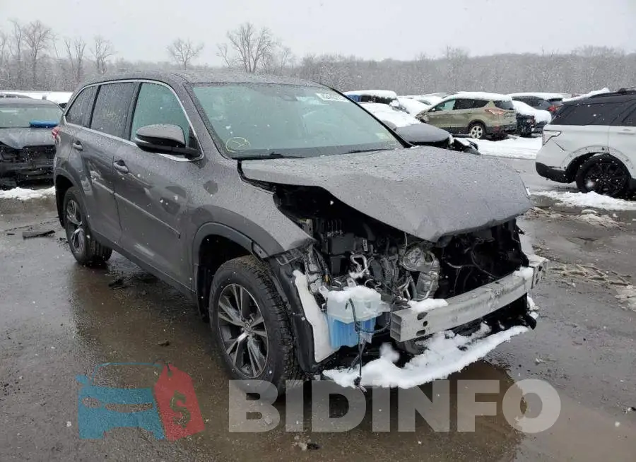 5TDBZRFH5KS729028 Photo# 4