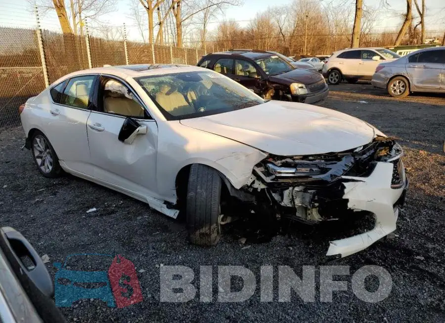 19UUB6F31MA002289 Photo# 4
