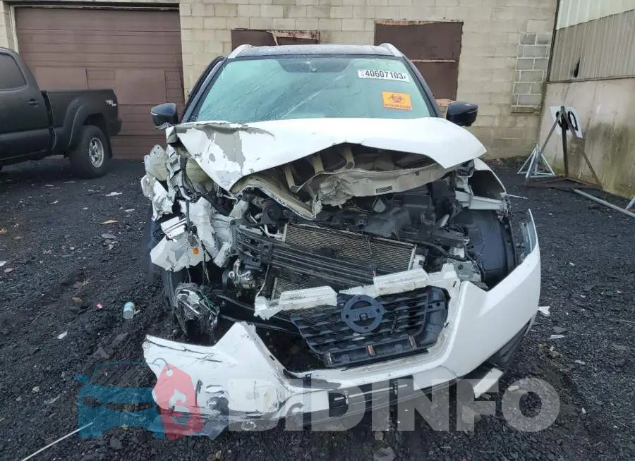 3N1CP5CU5KL523284 Photo# 5