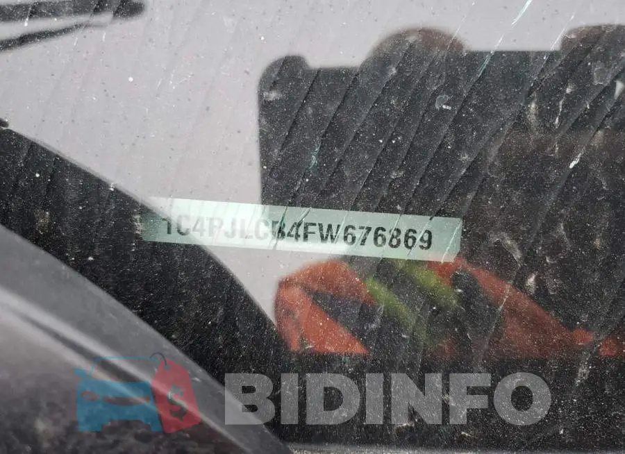 1C4PJLCB4FW676869 Photo# 13