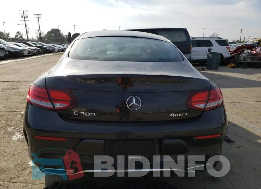 WDDWJ8EBXKF839997 Photo# 6
