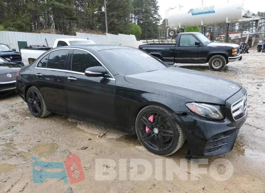 WDDZF4JB5HA163834 Photo# 4