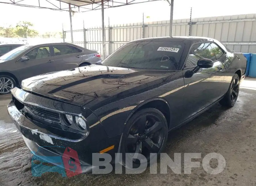 2C3CDYAG6EH162086 Photo# 1