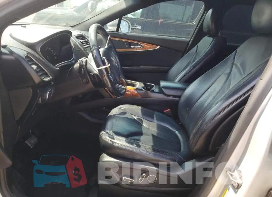 2LMTJ6KR2GBL24097 Photo# 7