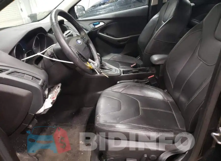 1FADP3F20GL357913 Photo# 7