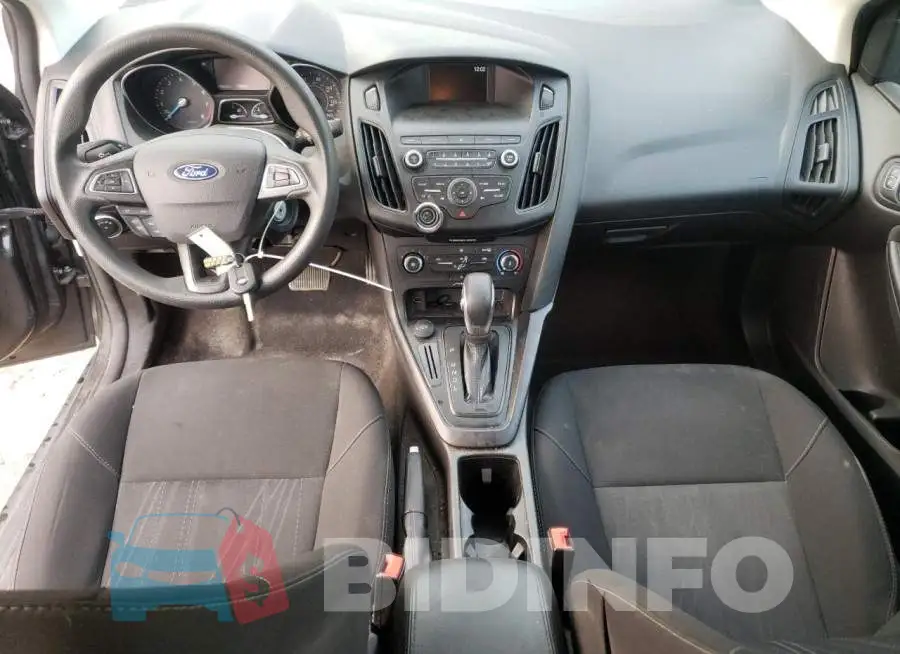 1FADP3F21JL278533 Photo# 8